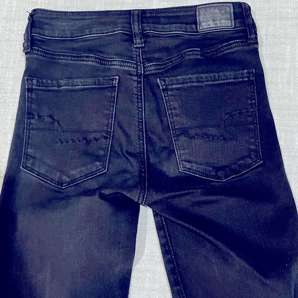American Eagle Black High Waisted Jeans - Picture 4 of 4